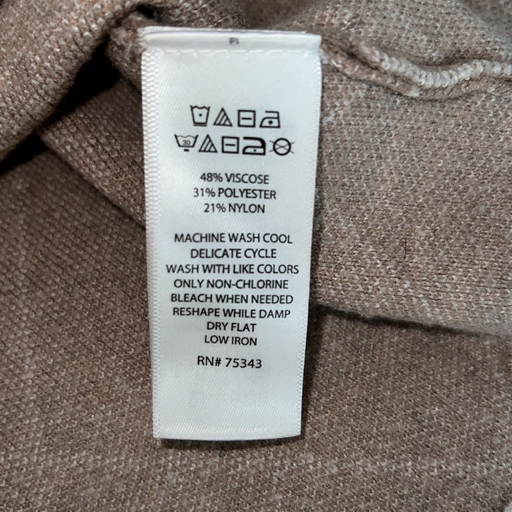 TAHARI Tan Mock neck sweater - Picture 3 of 3